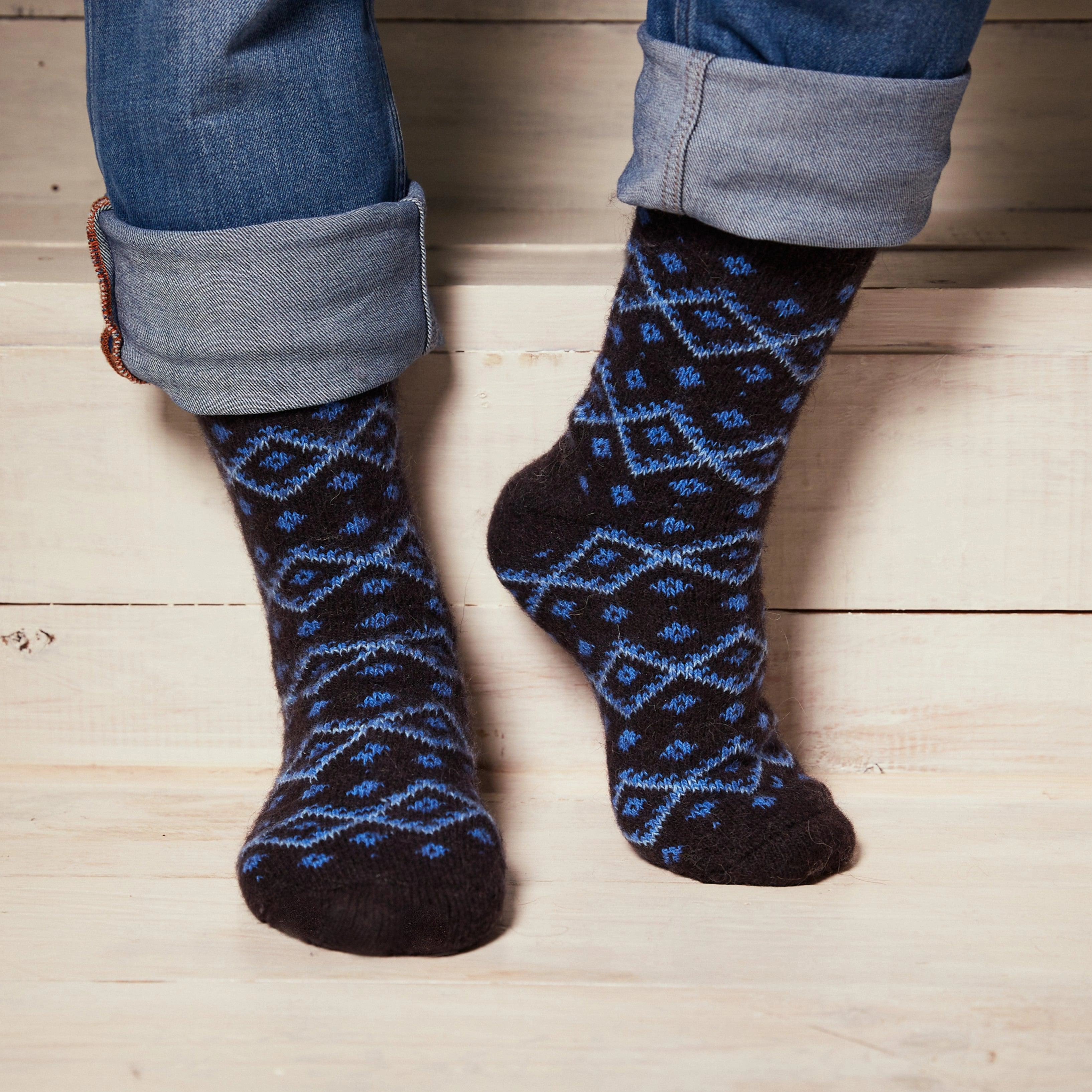 Cozy Black Diamond Merino Wool Crew Socks for Peak Performance